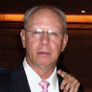 Meet your Posher, Dennis